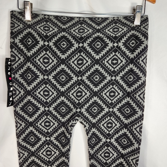 Eye Candy NWT Black & Grey Geometric Print Pull On Leggings Plus Size 2x / 3X - Picture 5 of 9